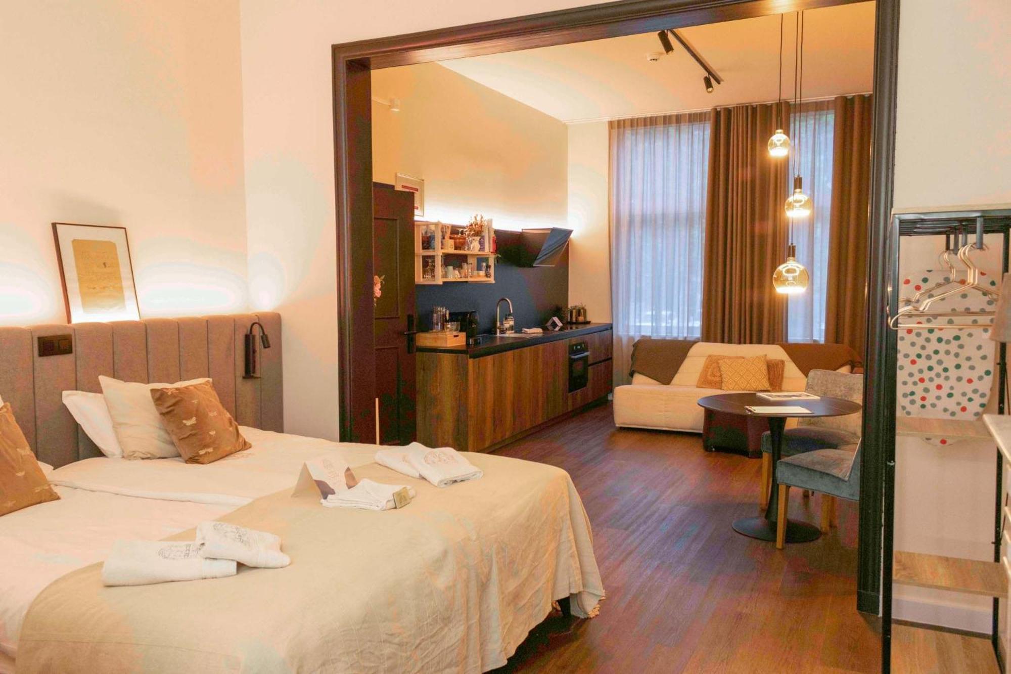 Hof Van In & Wellness Hasselt Extérieur photo